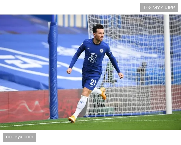 奇尔韦尔以进攻表现和精准传球重塑现代边后卫，表现令人瞩目