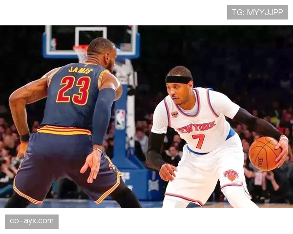 安东尼无球跑位拉开空间，但单打不及巅峰